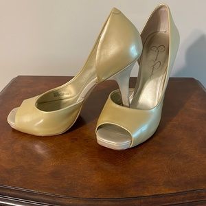 Jessica Simpson Peep toe heels